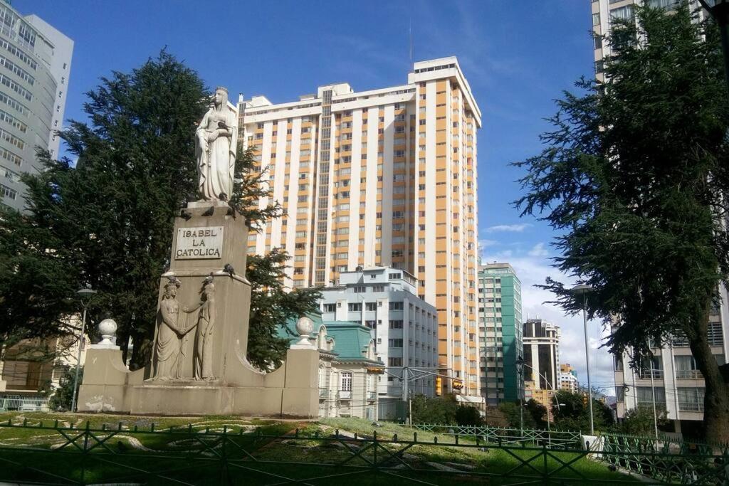 Apartment Centrico, Privado, Iluminado, Soleado, Av Arce La Paz